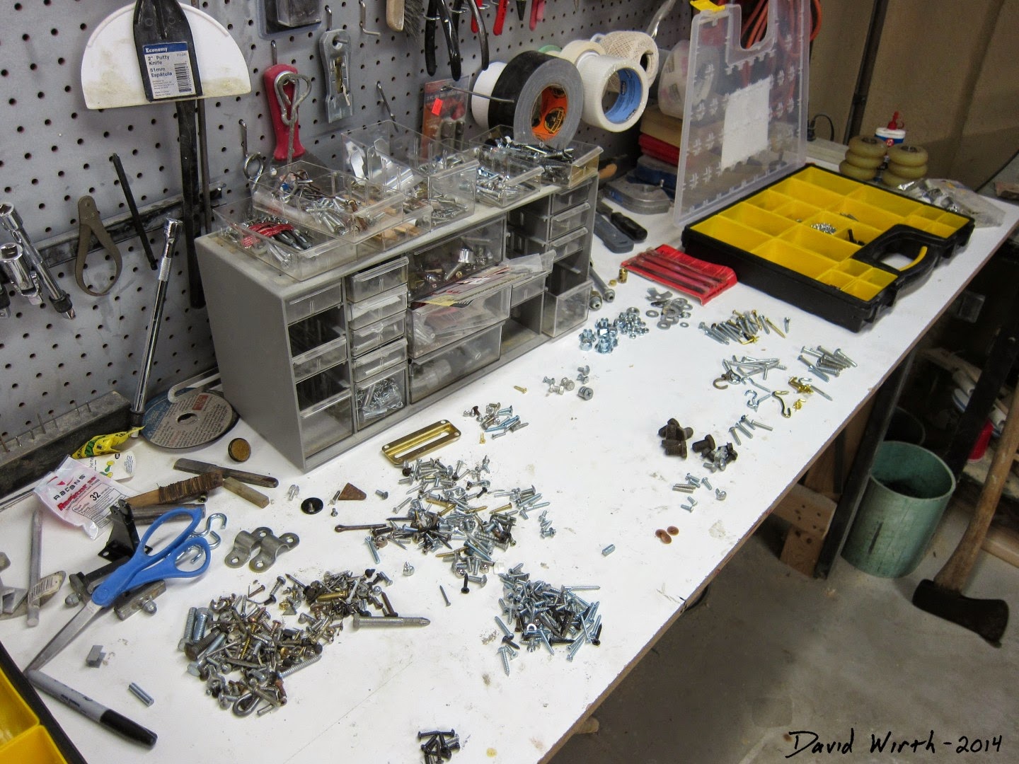 sort bolts, screws, nuts, washers, parts, how to sort, stay organized