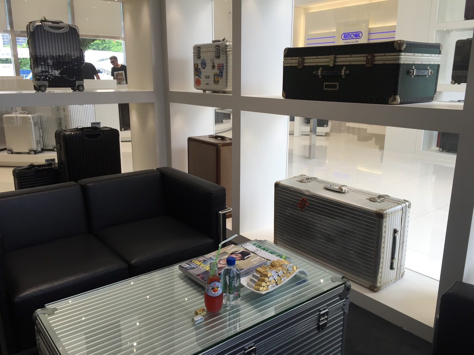 Bazk3t'z Blog Rimowa, Expensive Suitcase, is it worth?