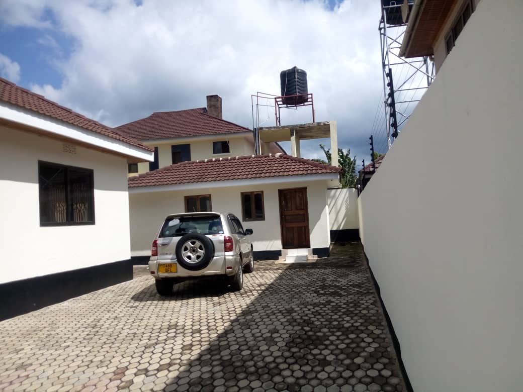 Rent house in Tanzania Arusha rent homes, Houses for sale,vacation
