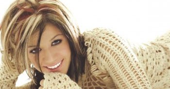 Kelly Clarkson - Miss Independent - Lirik dan Terjemahan