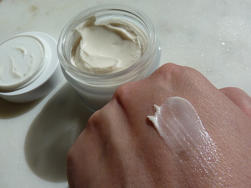 Korres Greek Yoghurt Hydra Biom face maska wzmacniająca mikrobiom skóry