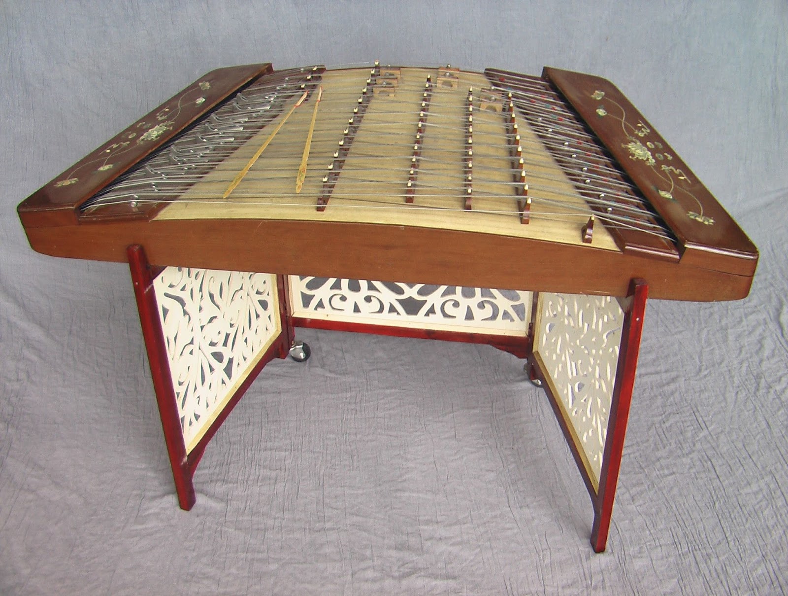 La Música China: Instrumentos de cuerda