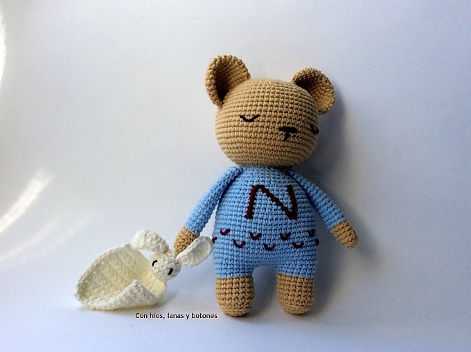 Con hilos, lanas y botones: Oso Samuel amigurumi