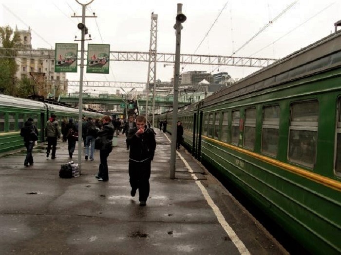 москва пассажирская смоленская. москва пассажирская смоленская. чс7-084. чс7 харьков мариуполь. станция москва павелецкая чс7.
