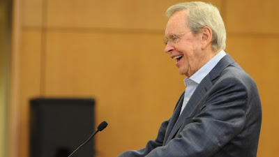 Charles Stanley Menjelaskan Mengapa Penting Untuk Mengikuti Yesus, Di Mana Pun Dia Pimpin