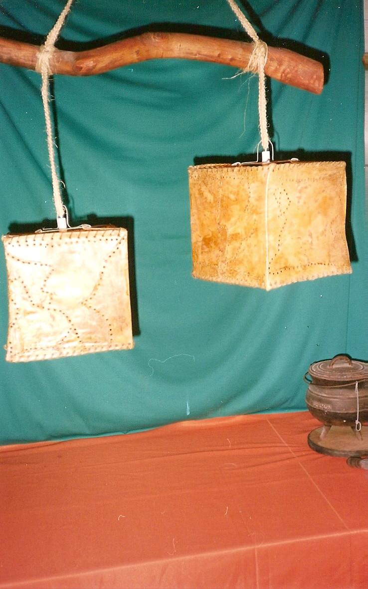 artesanias en cuero de conejo