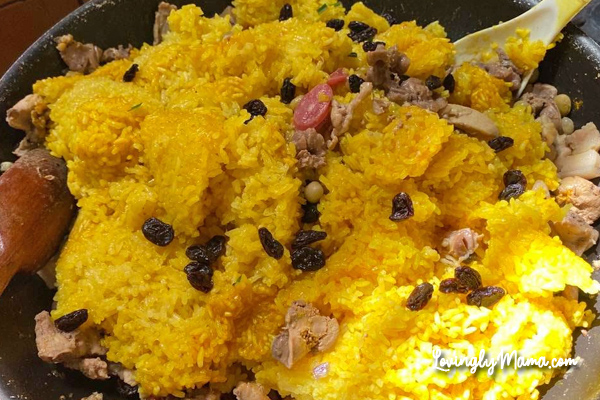 fiesta, rice dish, glutinous rice, rice recipes, homemade salted egg, homecooking, from my kitchen, kitchen hack, meat sauce, Spanish dish, turmeric, health benefits of turmeric, family, All Souls Day, queen of kitchen hacks, kitchen experiment, chorizo, arroz