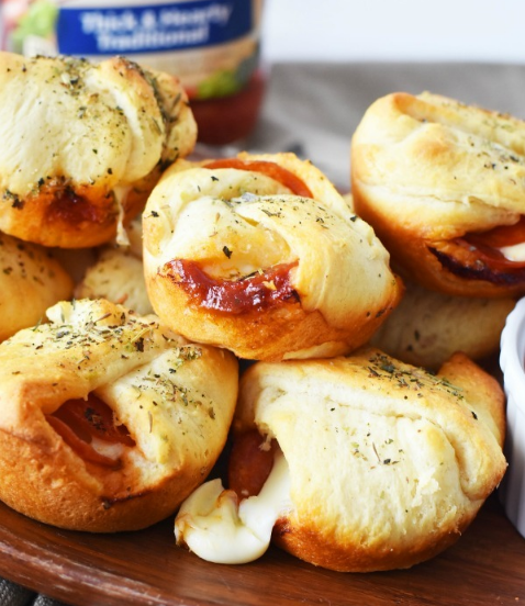 Pepperoni Cheese Pizza Bombs #pizza #lunch 