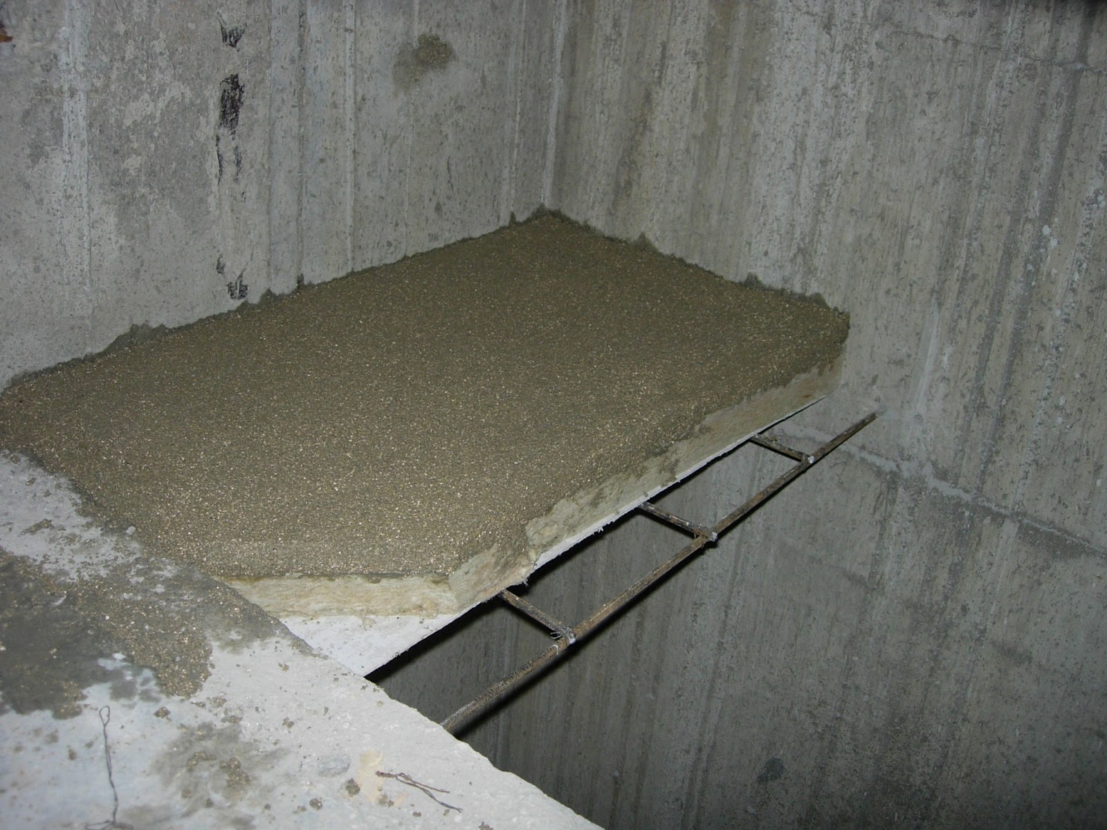 FIRESTOP MATERIAL untuk shaft dan lubang kabel