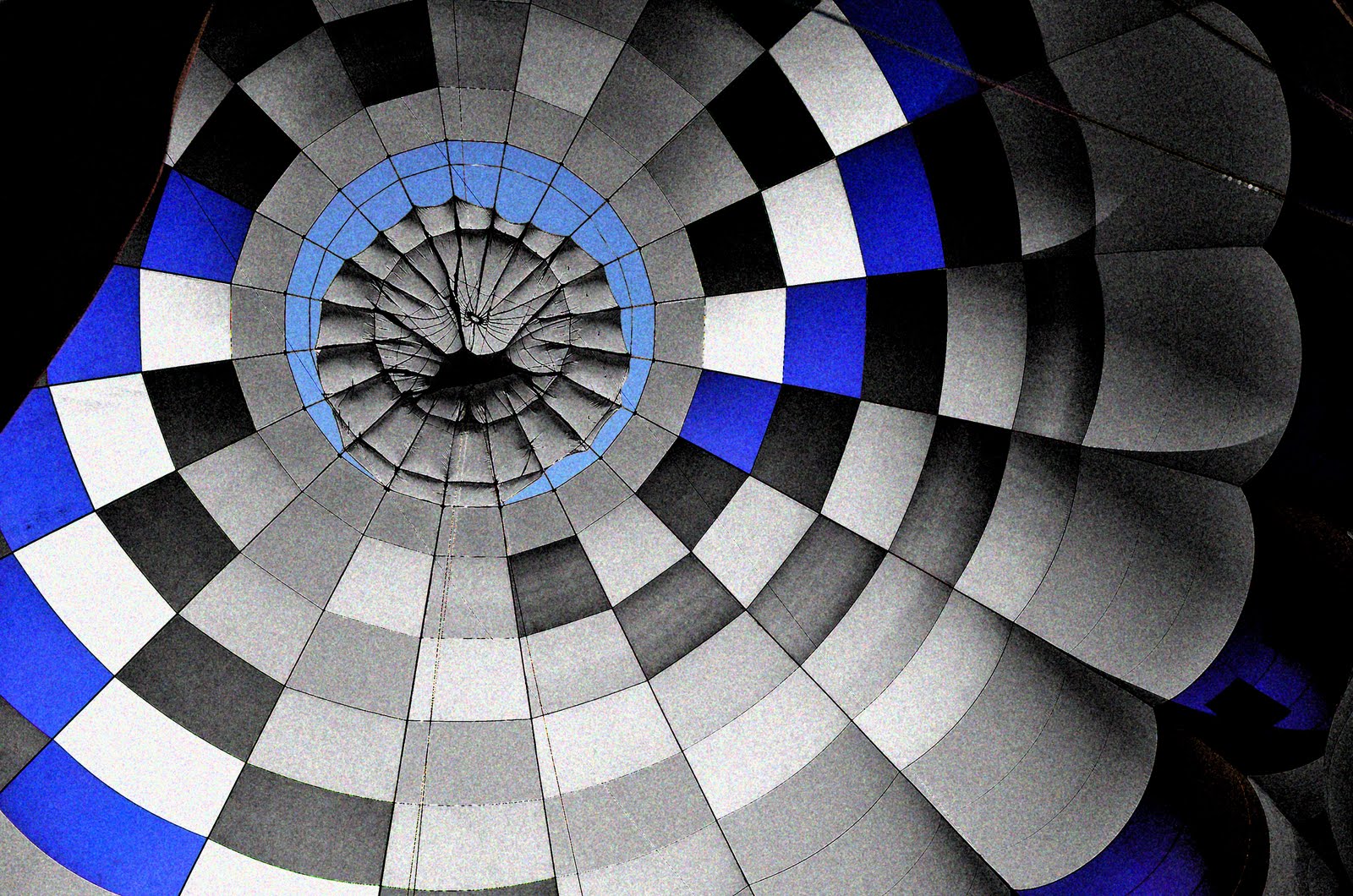 abriendo escotilla Photoblog