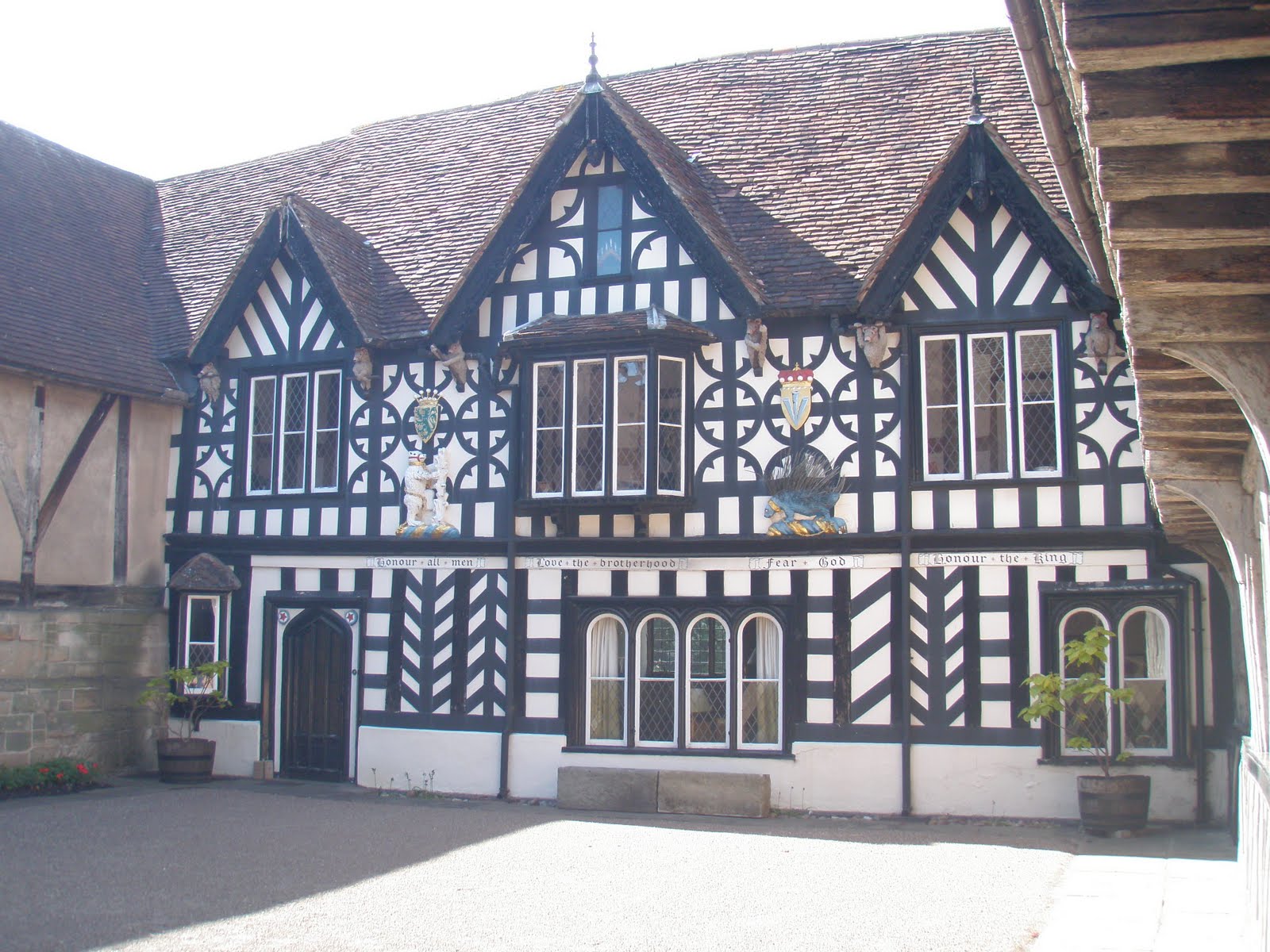 warrenandjill Warwick Castle & Bodnant Gardens