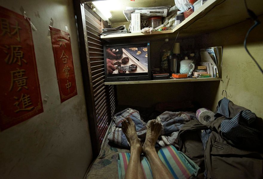 Coffin House Life Inside Coffin Home in Hong Kong Amazing Cool