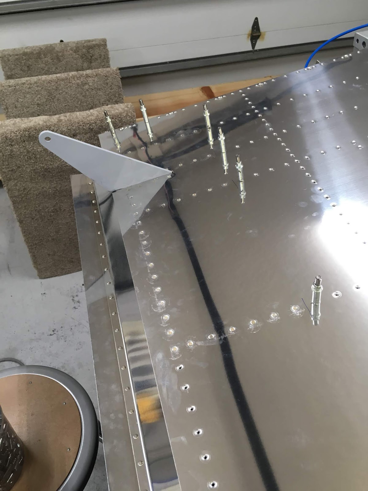 Alex's RV-14A Build Log: Section 20 - Bottom Wing Skins (riveted ...