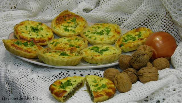 Tartes de cebola e queijo de cabra