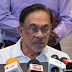 Macam ada main wayang, Anwar tak setuju setiausaha gesa Azmin letak jawatan