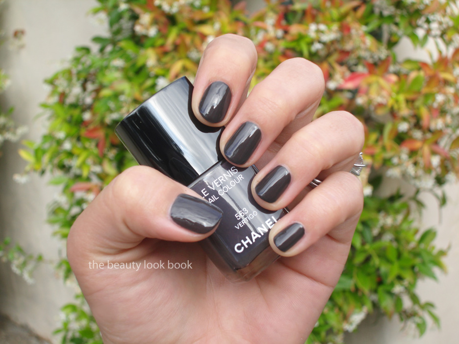 chanel dark grey nail polish