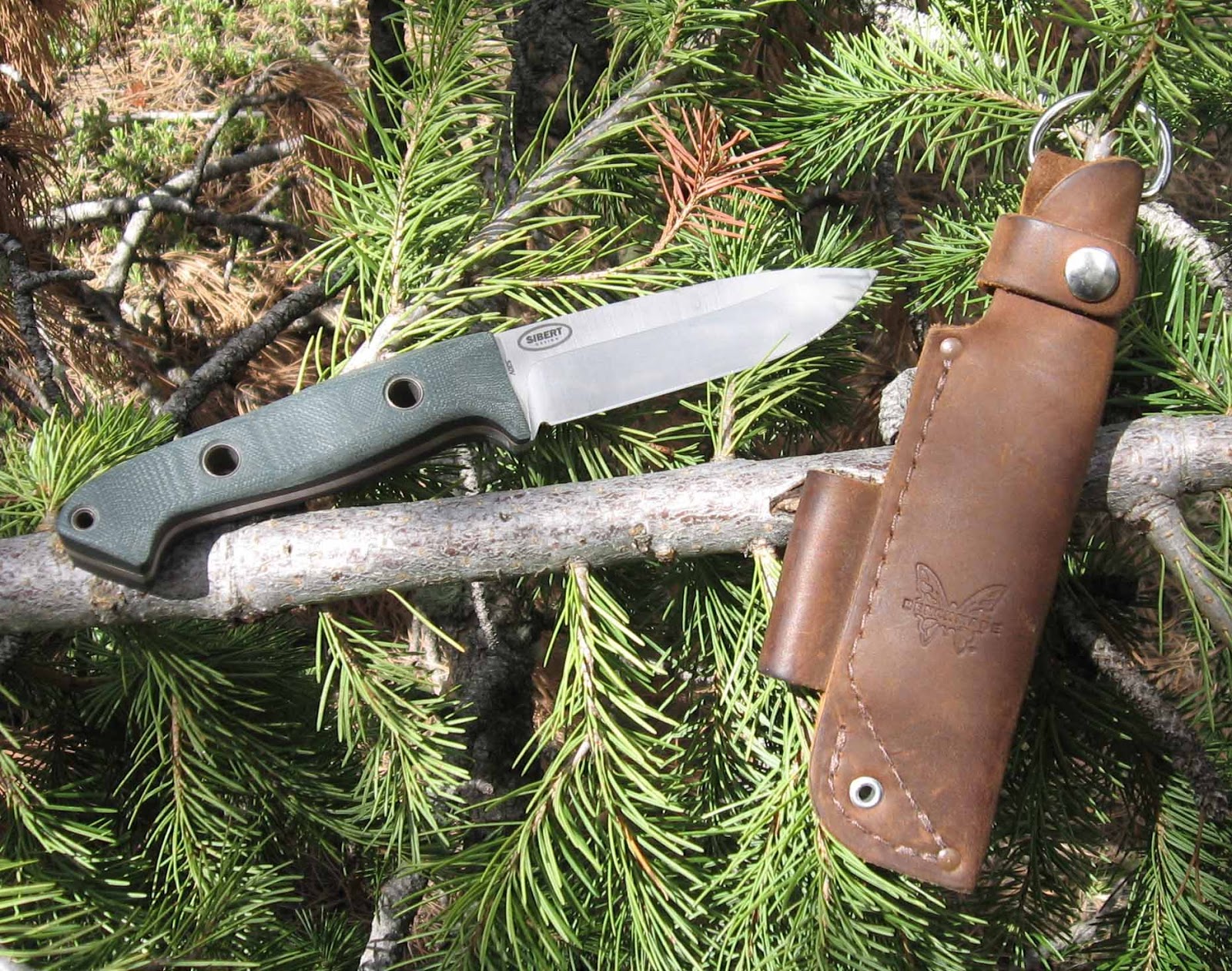 Regnfuld sortere sanger Rocky Mountain Bushcraft: REVIEW: The Benchmade Bushcrafter Knife- Has  Bushcraft Gone Mainstream?