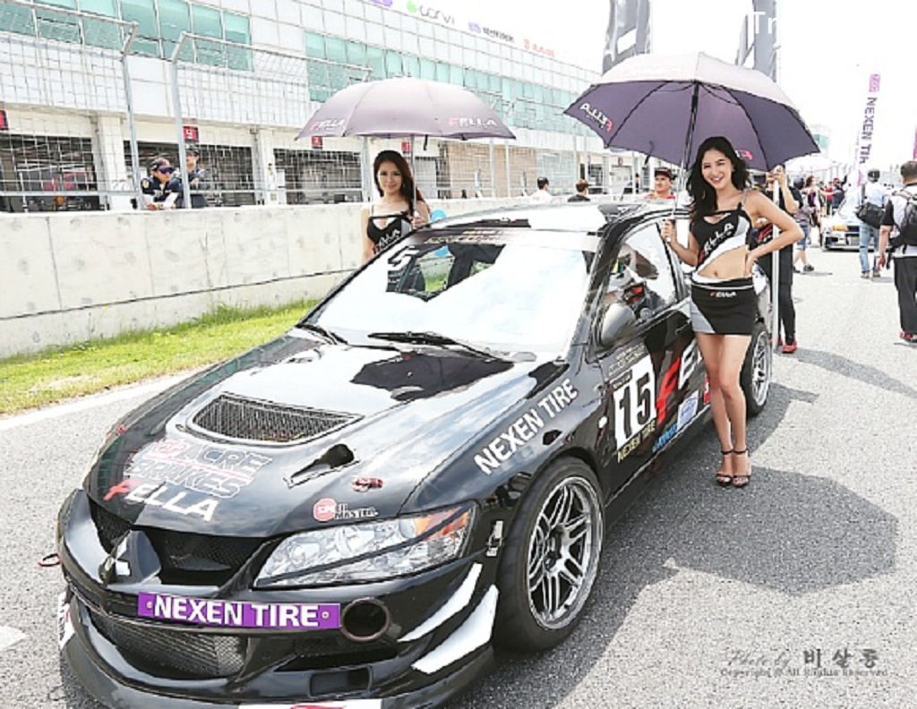 Image-Korean-Racing-Model-Cheon-Se-Ra-At-Incheon-Korea-Tuning-Festival-TruePic.net- Picture-28