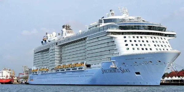 Mega cruise ship calls at Kochi port, Kochi, News, Business, Ship, Travel & Tourism, Kerala