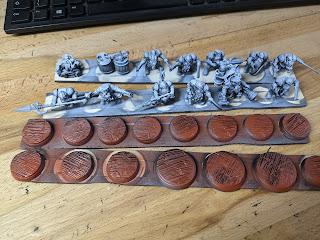 Zenithal primed models and basecoated bases.