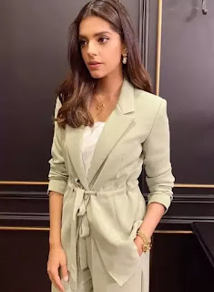 Sanam Saeed Biography Sanam Saeed Biography