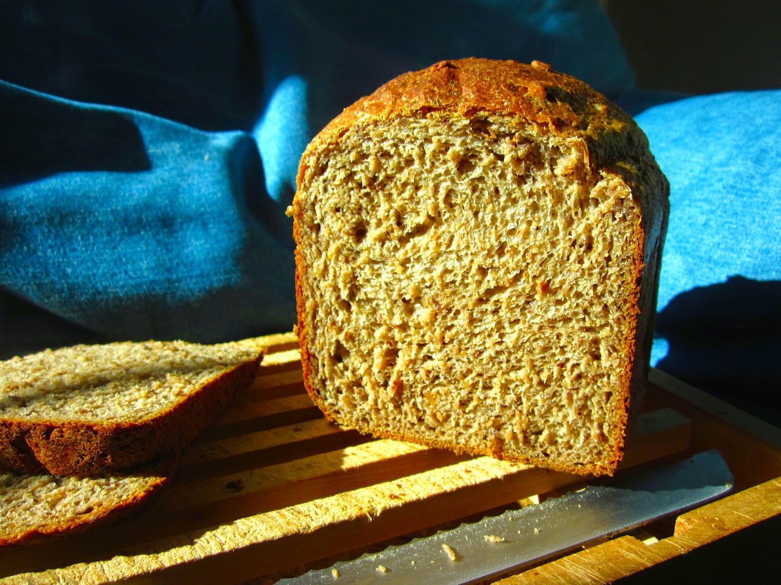 Banana Walnut Yeast Bread (Bread Machine)