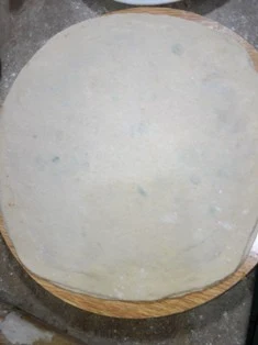 roll-out-the-paratha-evenly