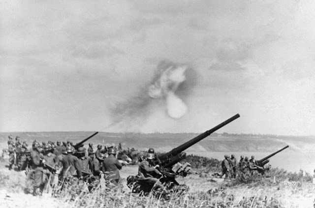 19 January 1941 worldwartwo.filminspector.com German flak