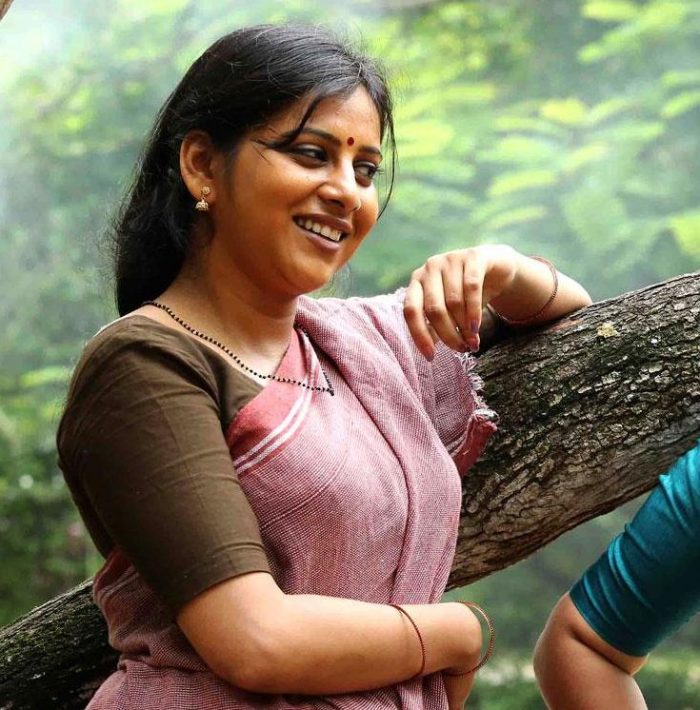 Anna Reshma Rajan, Mallu Aunty in Blue 6