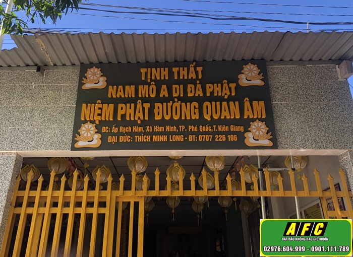 Thi công bảng hiệu Alu chữ Mica nổi Tịnh Thất Phú Quốc