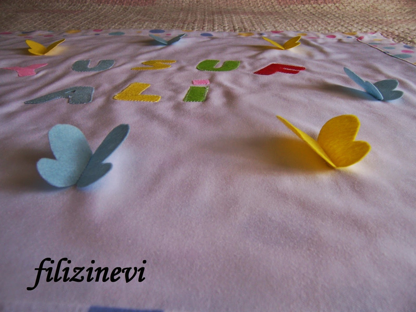 FİLİZ�İN EVİ KELEBEKLİ BEBEK PİKESİ