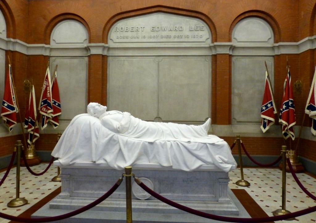 Gone Golf'in or Gone Photograph'in Robert E Lee’s Tomb