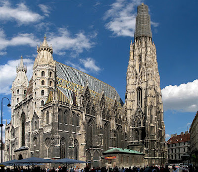 "0181-0183a - Wien - Stephansdom" by Andrew Bossi - Own workThis panoramic image was created with Autostitch.Stitched images may differ from reality.. Licensed under CC BY-SA 2.5 via Wikimedia Commons - https://commons.wikimedia.org/wiki/File:0181-0183a_-_Wien_-_Stephansdom.jpg#/media/File:0181-0183a_-_Wien_-_Stephansdom.jpg