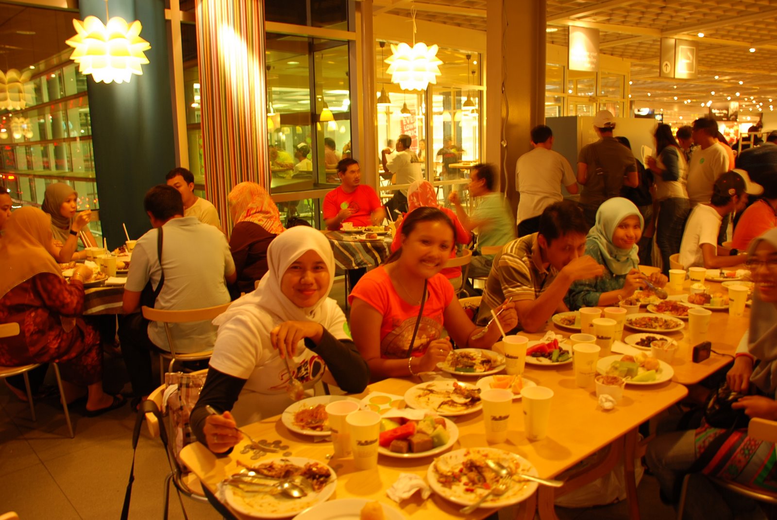 ++ a silence i can't ignore ++ ++248 the one with IKEA buffet ramadhan