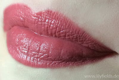 Swatches  Gossamer Emotion Creamy Lipstick  Farbe: 107 Moccaccino