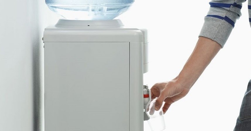 Kenapa Air Galon Berbunyi Sendiri di Malam Hari?