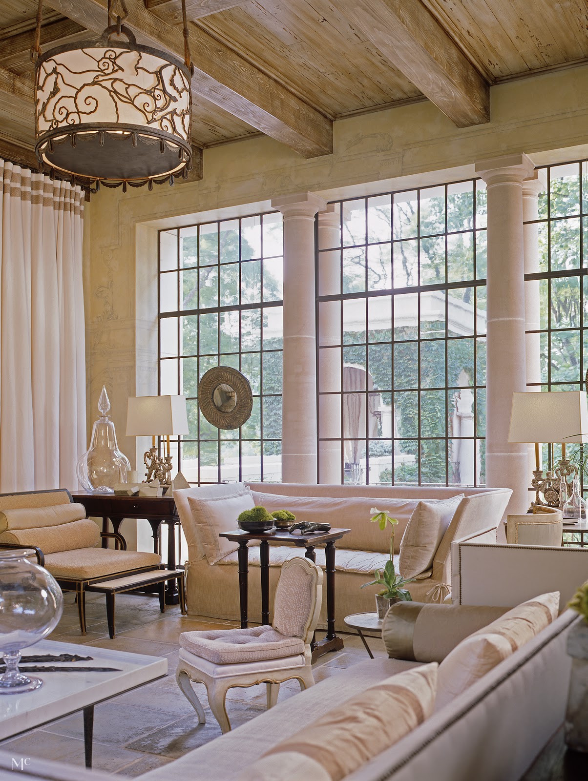 Décor Inspiration | Classic Romance: Old Meets New in this Nashville Home