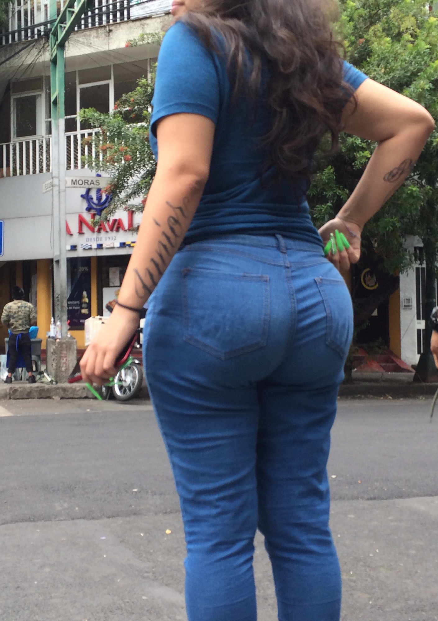 Pear shaped girl in lycra | Divine Butts - Candid Milfs In 