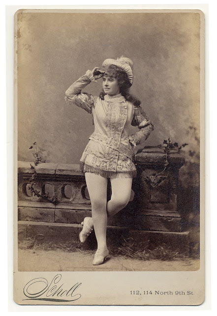 Burlesque dancers of the 1890s randommusings.filminspector.com