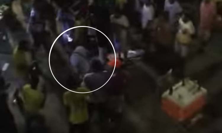 Vídeo mostra momento em que PM atira contra pessoas na Barra; assista