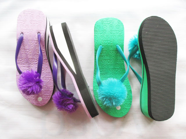 Produk Terbaru Grosir Sandal Jepit | Wedges Pompom Termurah Produk Terbaru Grosir Sandal Jepit | Wedges Pompom Termurah