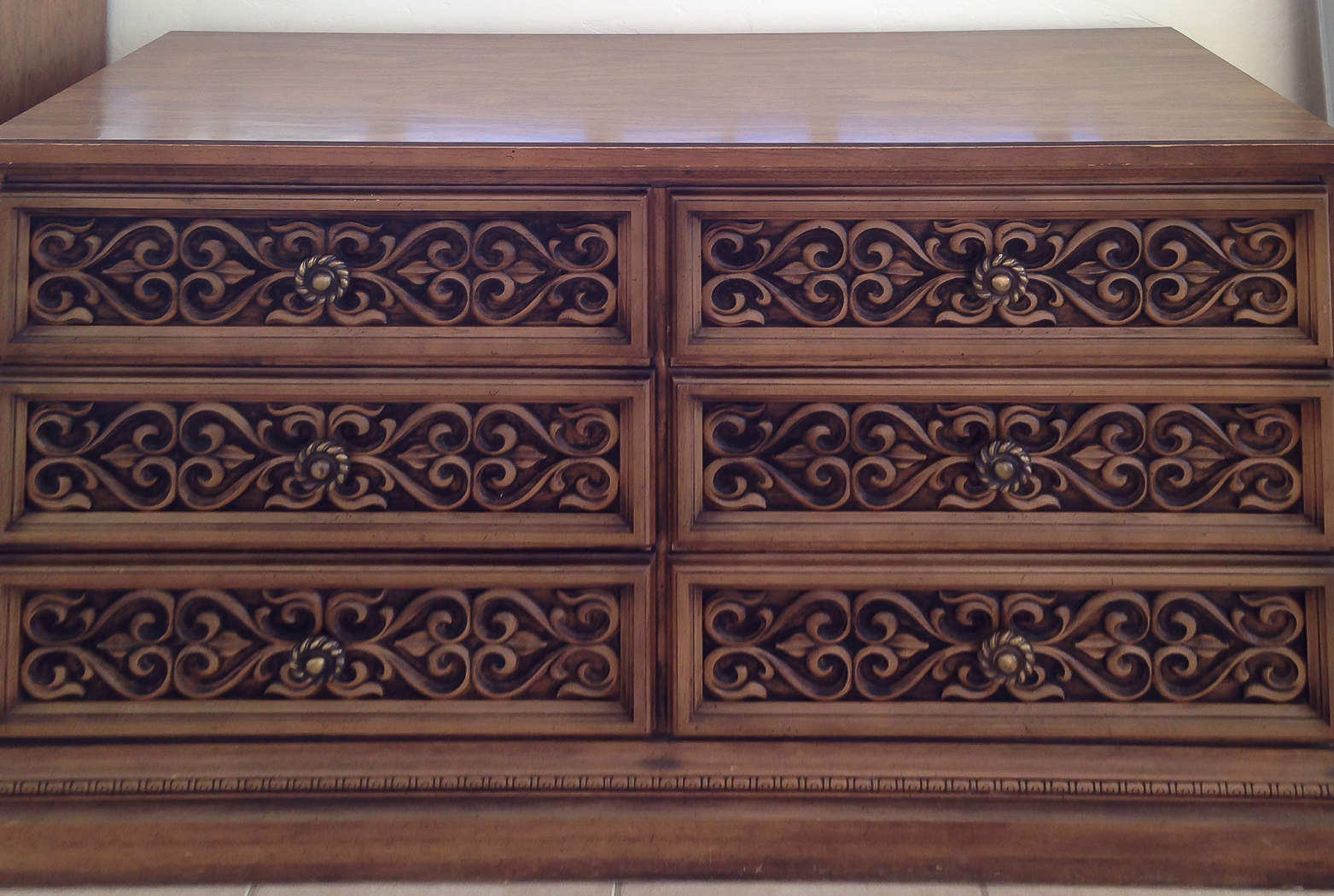 Reverse Paint Distressing Technique With Chalk Paint® Thirty Eighth