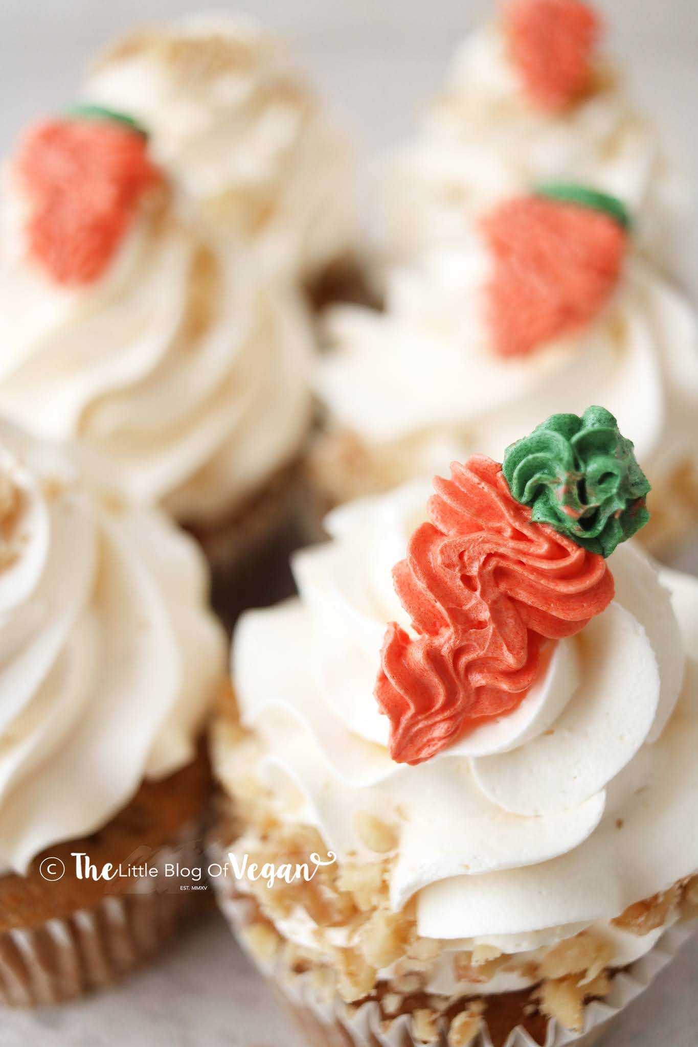 Vegan Carrot Cake Cupcakes