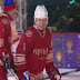 Ο Πούτιν Παίζει Χόκεϊ Στην Κόκκινη Πλατεία (Βίντεο)
