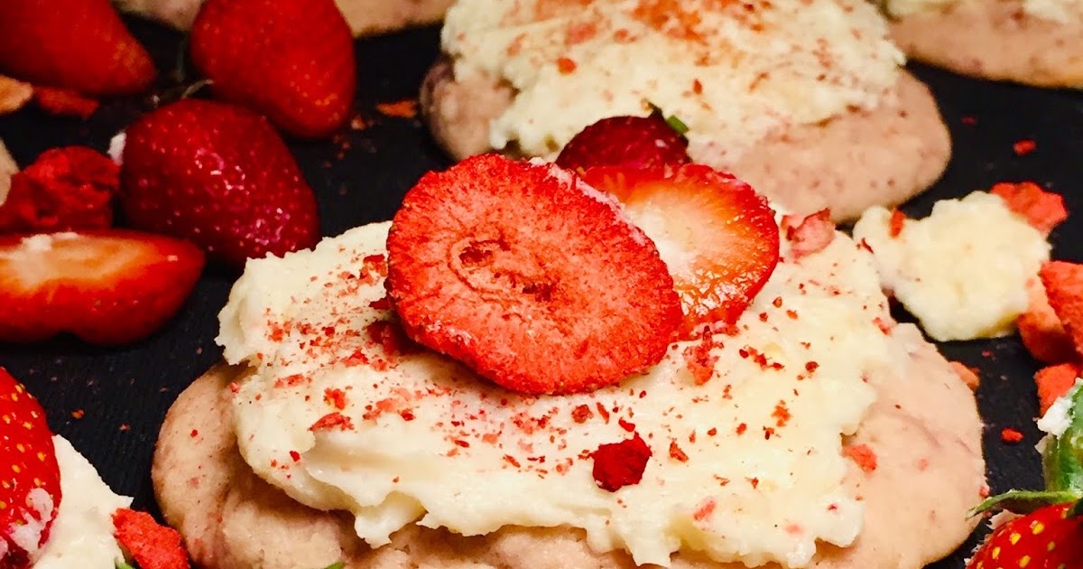 Strawberries and Cream Cookies
