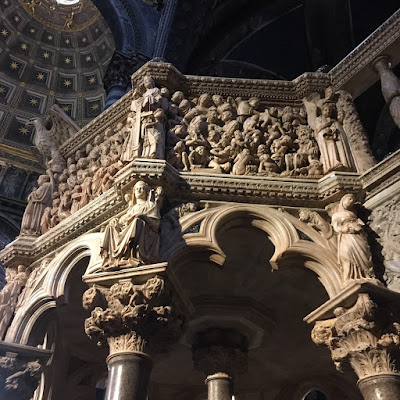 Pulpito di Nicola Pisano nel Duomo di Siena