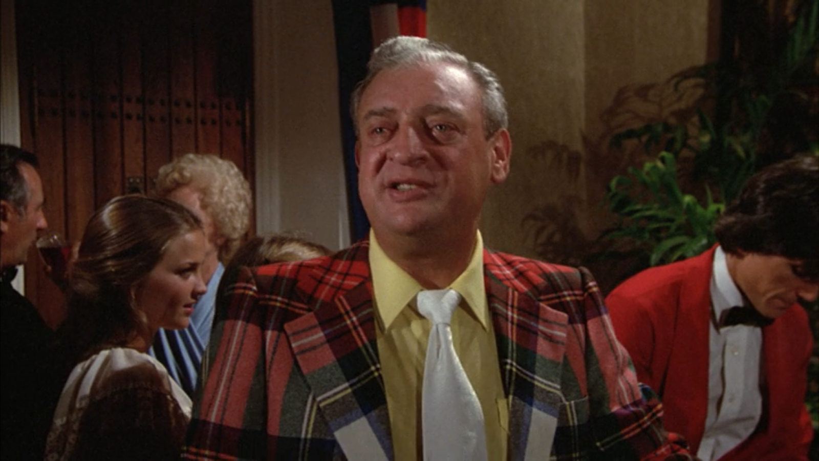 Al Czervik (Rodney Dangerfield) .