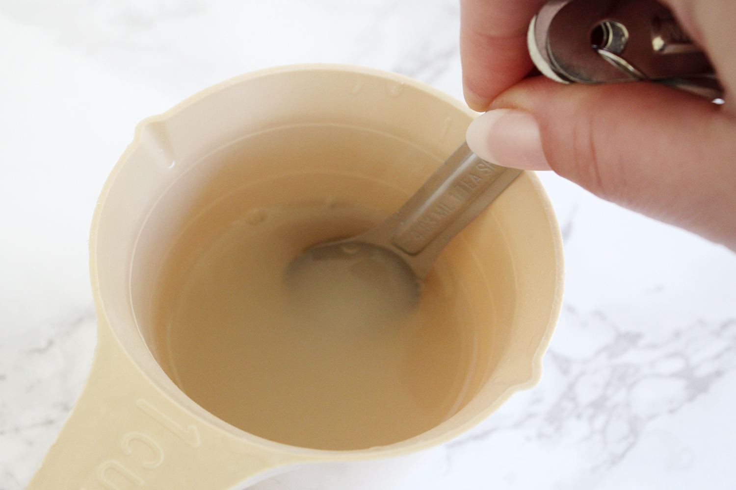 Southern Mom Loves Simply Earth Essential Oil Recipe Box {April 2019} Unboxing + DIY Natural