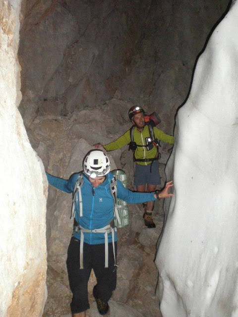 Hay que ir... aunque se jodan!!!: VIVAC EN TORRECERREDO - UNA CITA CON