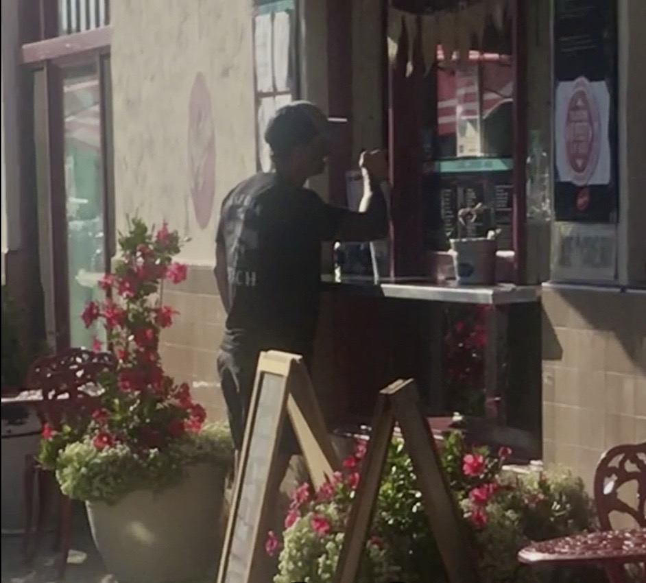 Sandiegoville Alleged San Diego Navy Seal Berates 17 Year Old Coronado Barista Over Mask Requirement